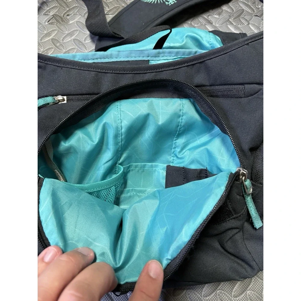 Osprey Flap Jill Messenger Bag Black Teal 13